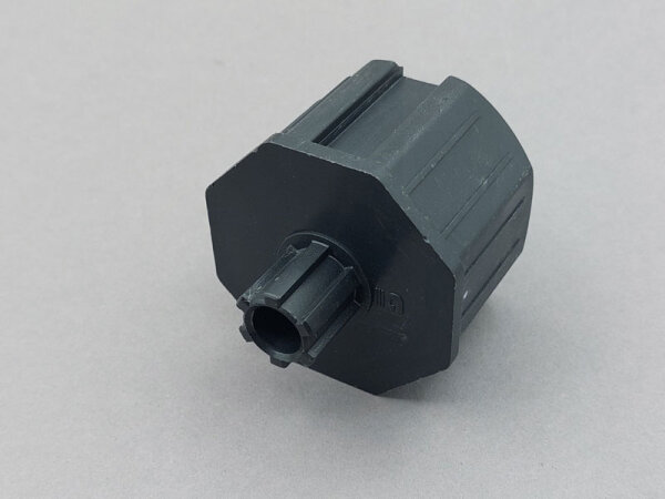 Pipe carrier for worm gear