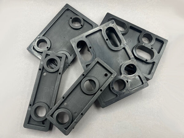 Unterlegplatten 13,2 x 15,0 x 1,4 cm für Markisenmontage