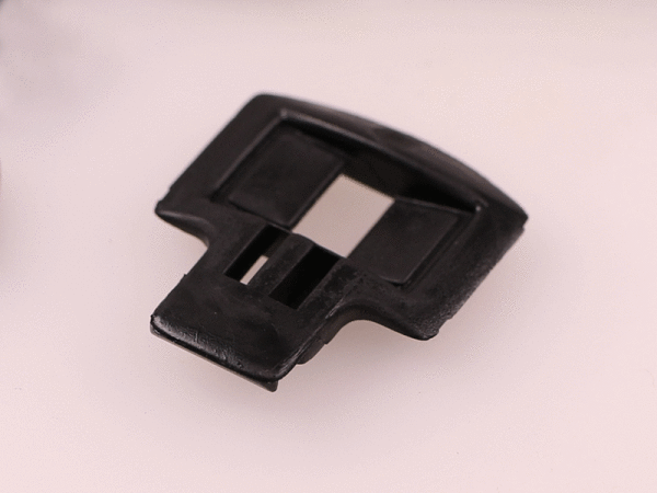 Leiterstegklemme für 9 x 15,5 mm mit T-Stanzung schwarz